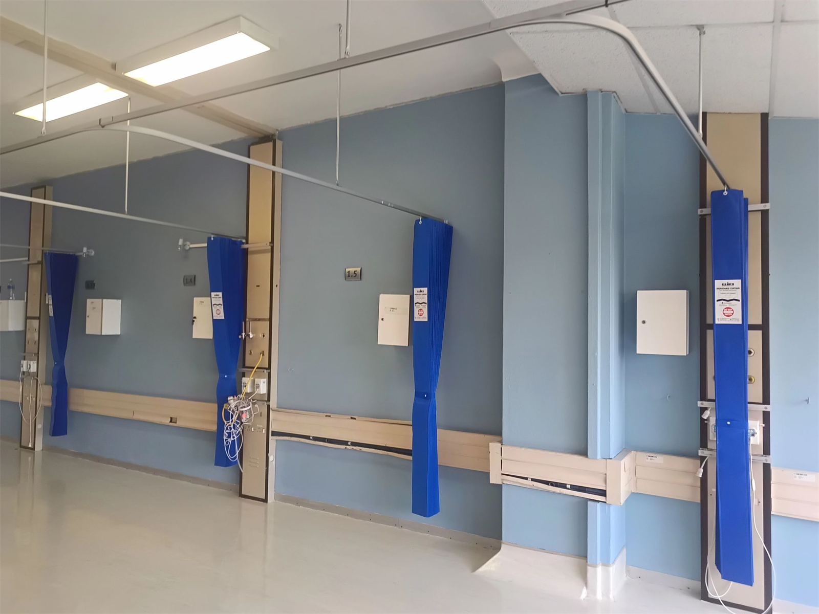 Disposable Curtains Replacement Frequency Guide